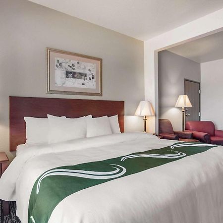 Quality Inn Parsons North Экстерьер фото