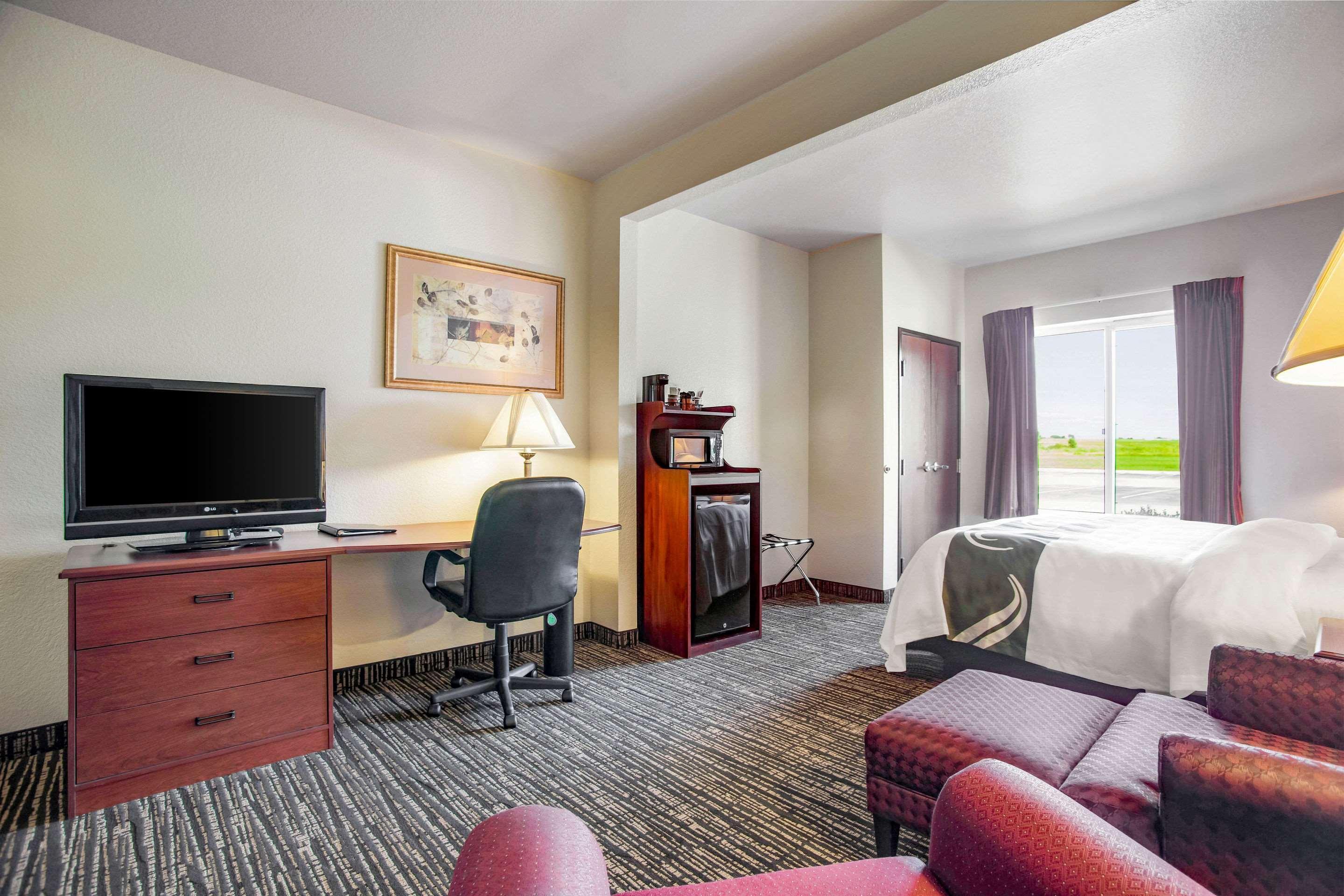 Quality Inn Parsons North Экстерьер фото