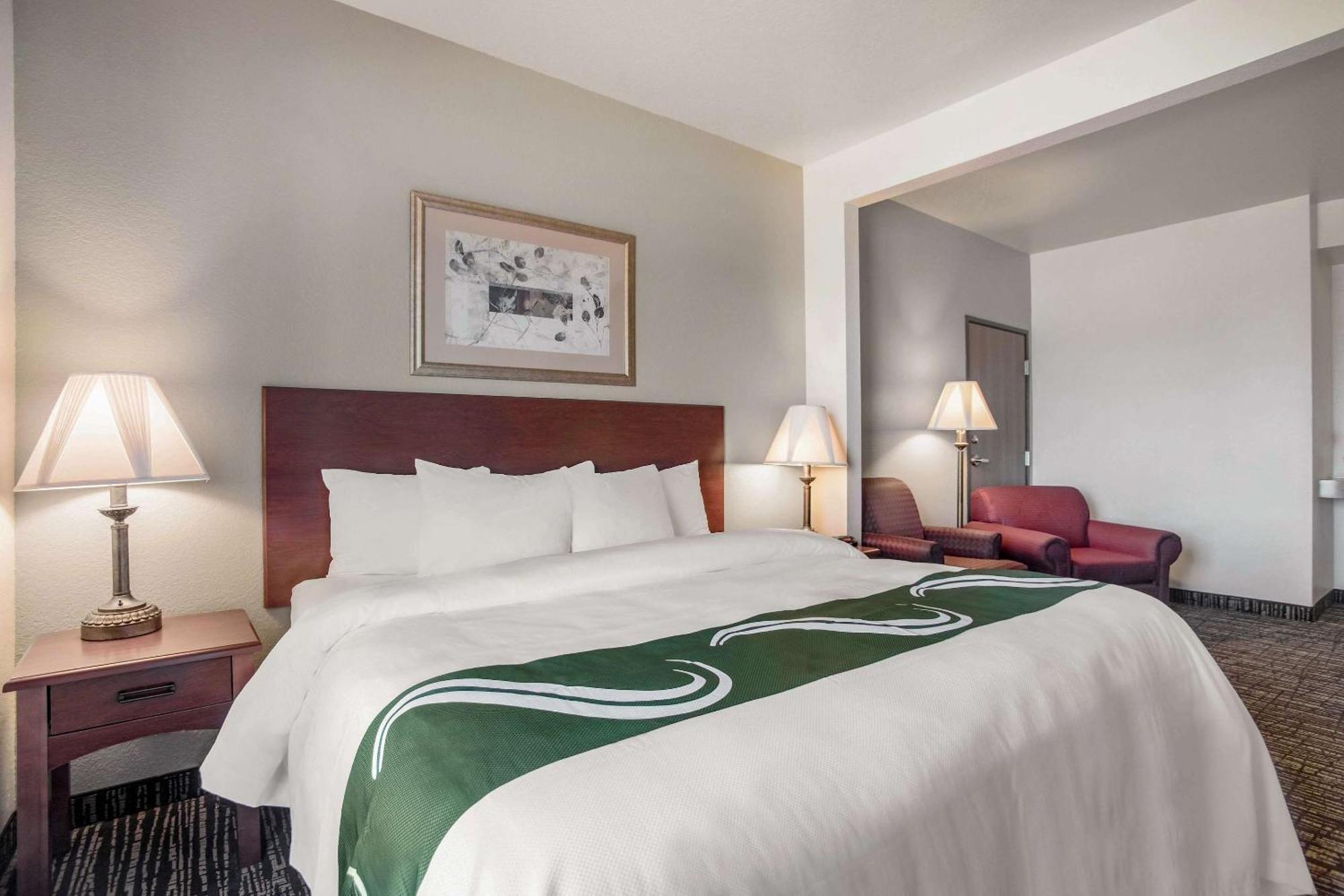 Quality Inn Parsons North Экстерьер фото