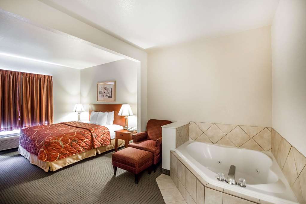 Quality Inn Parsons North Номер фото